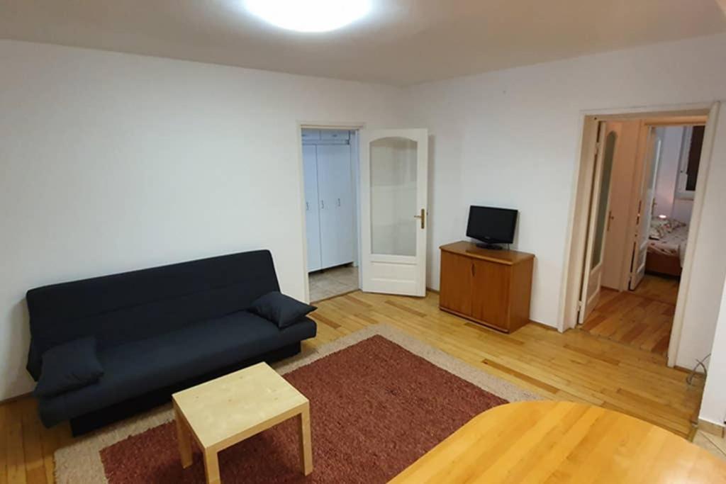 Titian'S Cozy Apartment Sibiu Ngoại thất bức ảnh
