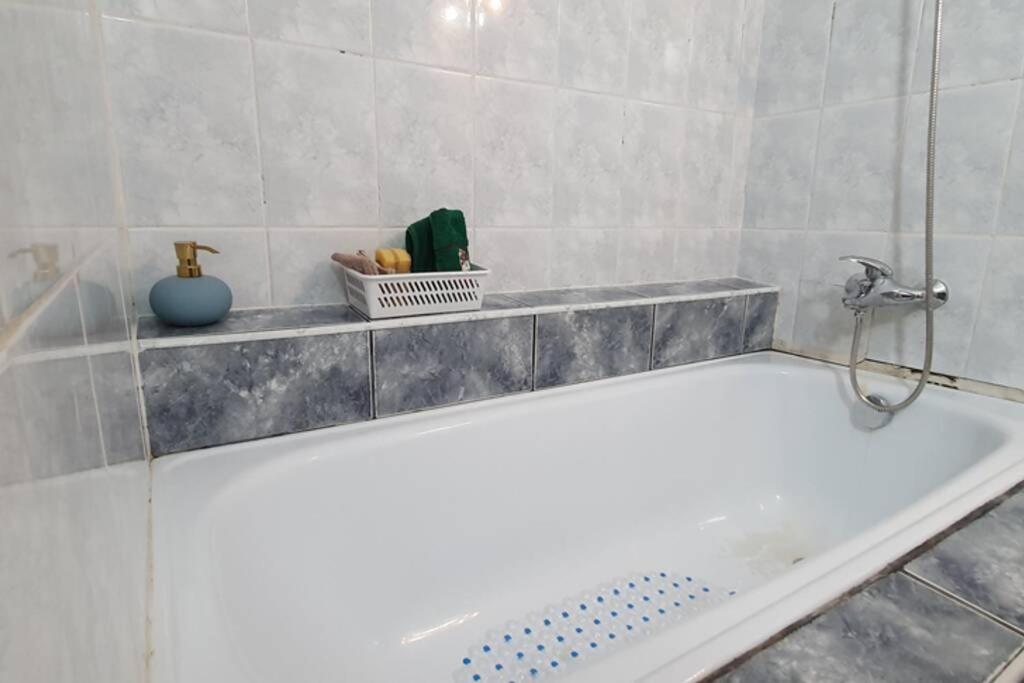 Titian'S Cozy Apartment Sibiu Ngoại thất bức ảnh